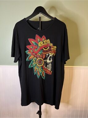 ¡Ay Guey! Black Short-Sleeve Tee w/Colorful Chief Skull Graphic. Size XL